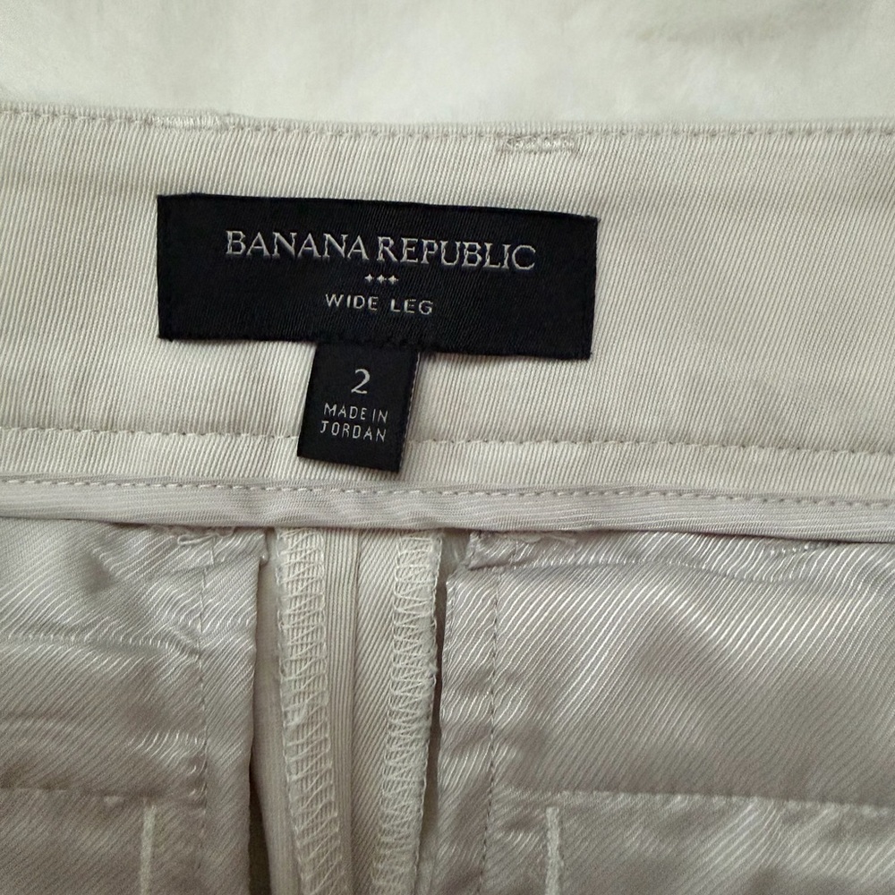 Elegant Banana Republic Factory Cream Wide Leg Mid-Rise Cotton Pants-2(S) - Picture 6 of 11